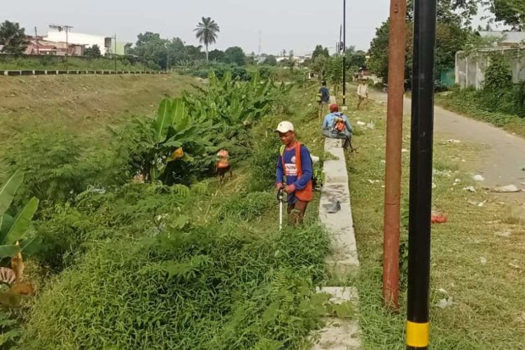 Kasatker OP dan PPK PSDA III Balai Wilayah Sungai Giatkan Pemeliharaan Kanal Sungai Deli – Amplas, Warga Dihimbau Jangan Buang Sampah Sembarangan